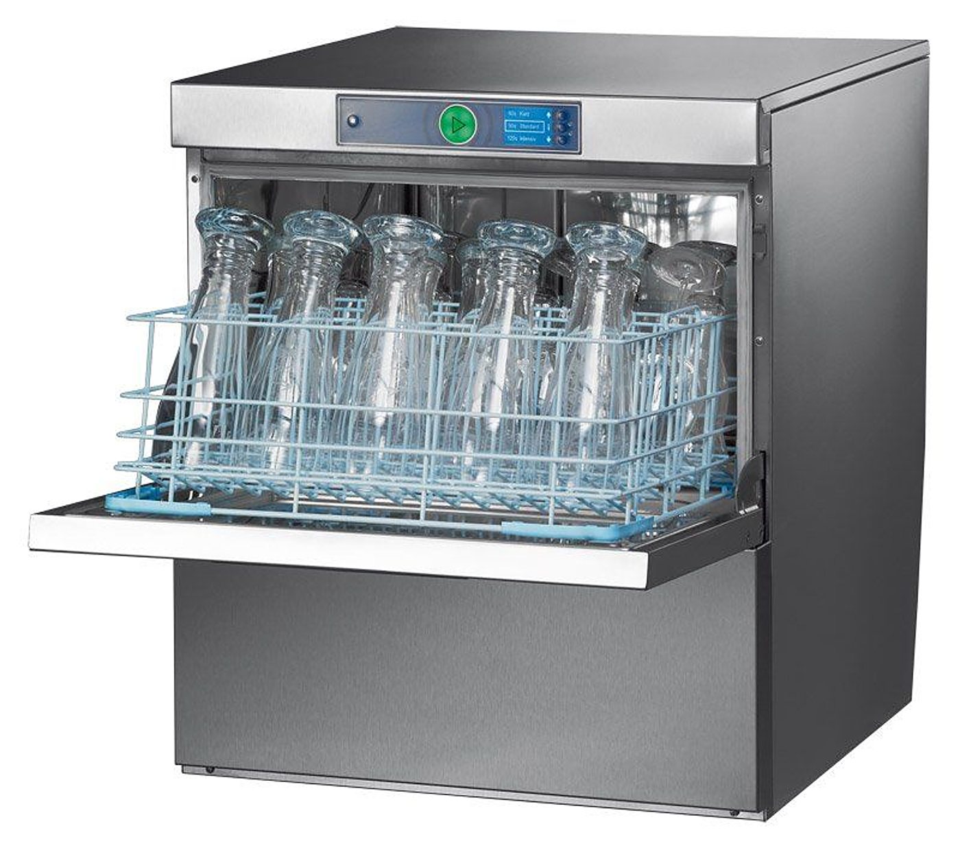 Lave-verres professionnel en inox, porte ouverte, avec un panier bleu contenant des carafes en verre.